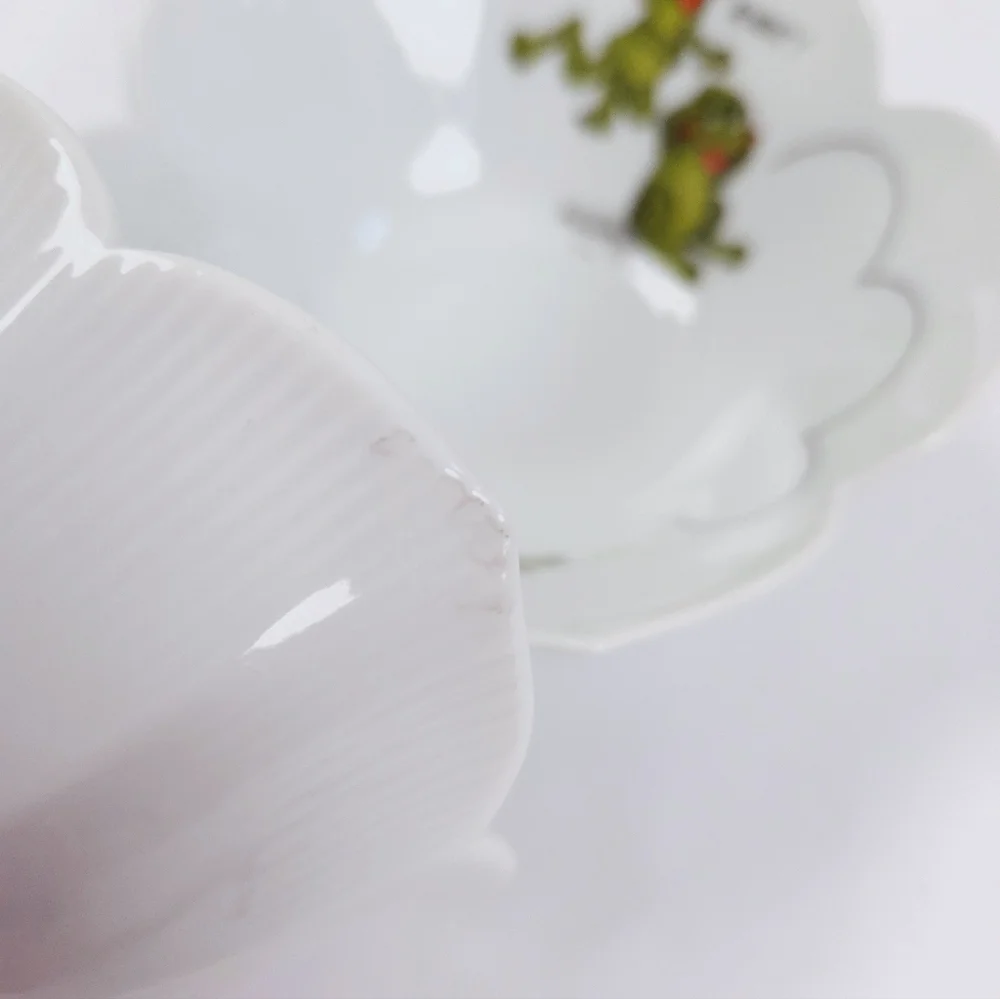 Suzy's Zoo Enesco Set Of 2 Vintage 70s Ceramic White Green Frog Lotus Bowls